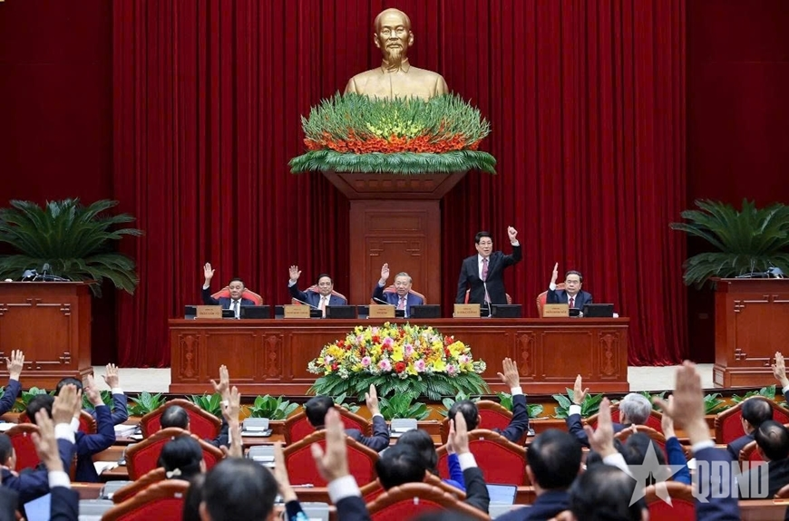 越共第十三届中央委员会第十五次全体会议第一天新闻公报